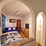 Apartment Taya